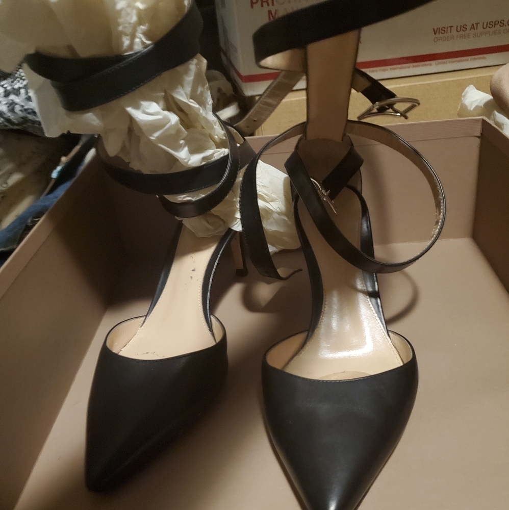 Gianvito Rossi Black Leather 4Inch Heels